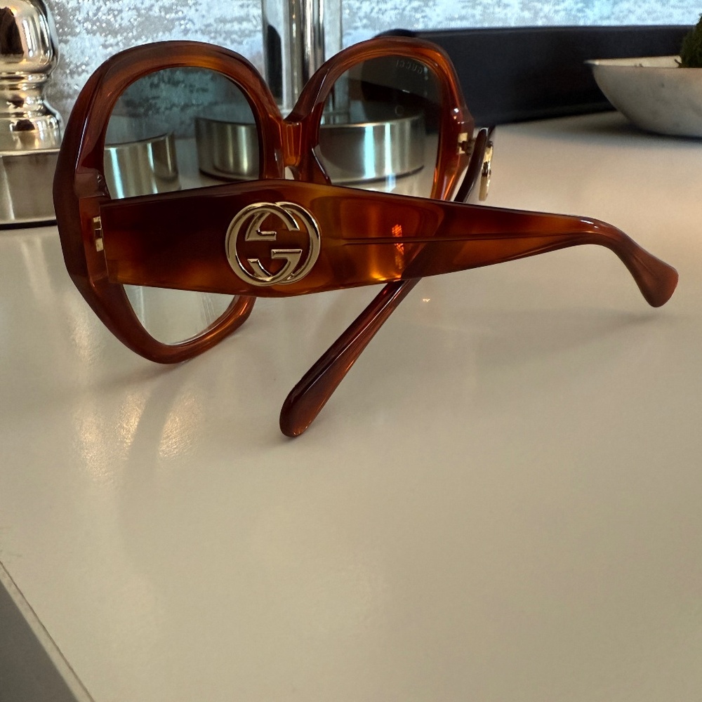Gucci Sunglasses - Picture 2 of 4